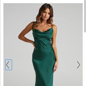 LUNARIA DRESS IN EMERALD SATIN PROM OR BRIDE’S MAID
